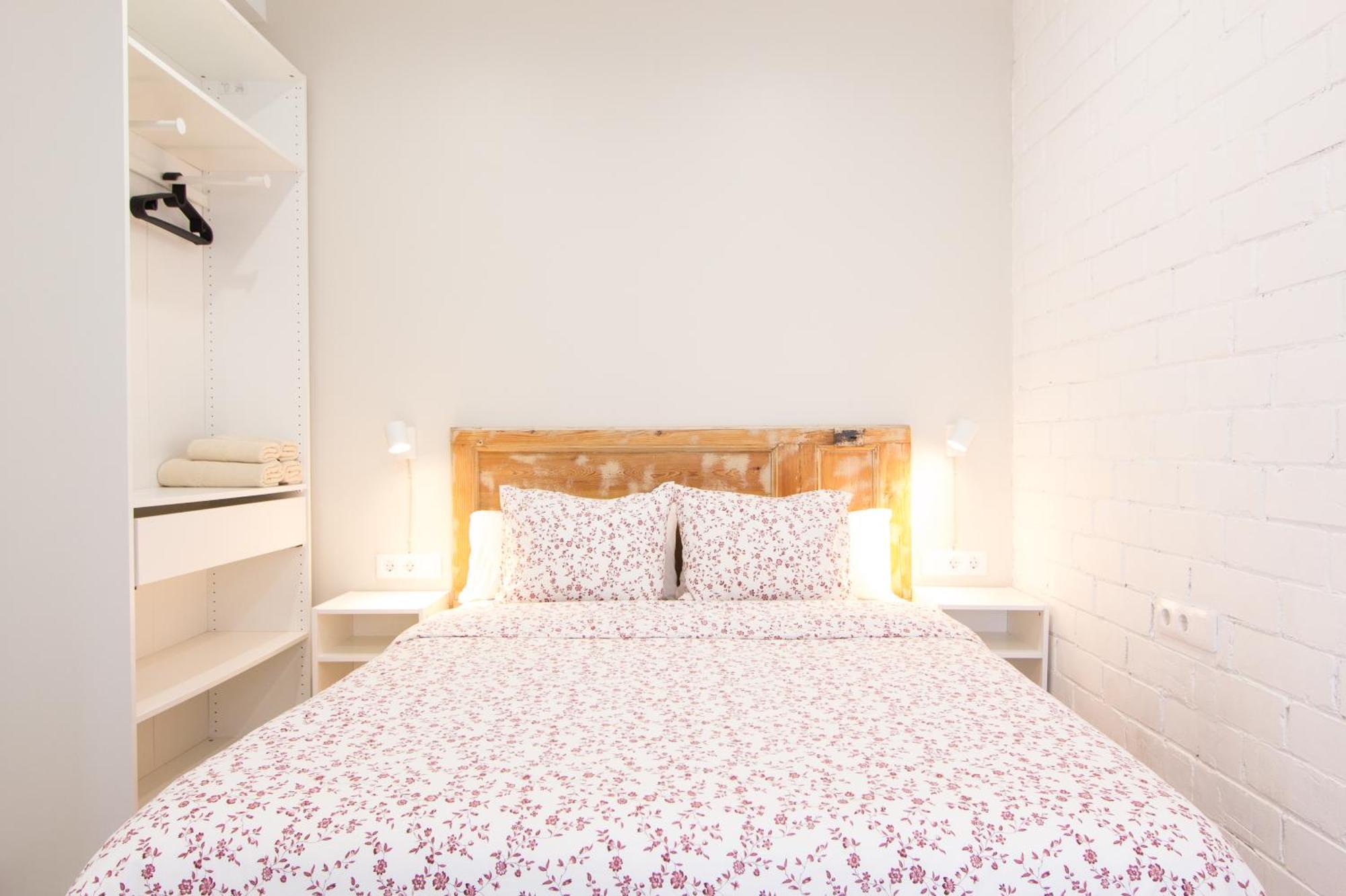 Novus Homes Barcelona Santa Eulalia L'Hospitalet de Llobregat Esterno foto