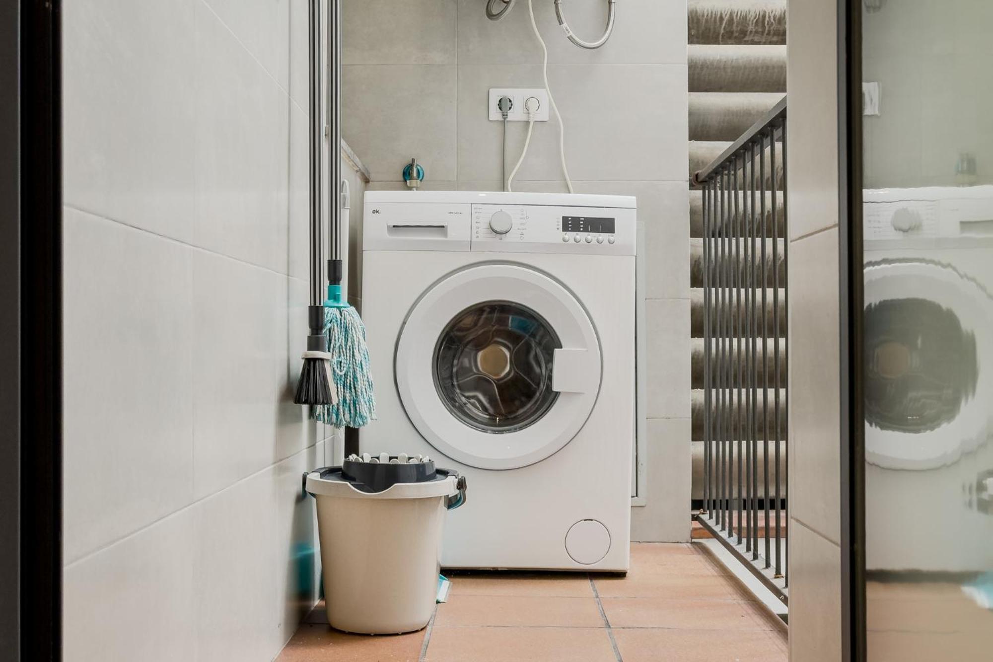 Novus Homes Barcelona Santa Eulalia L'Hospitalet de Llobregat Esterno foto