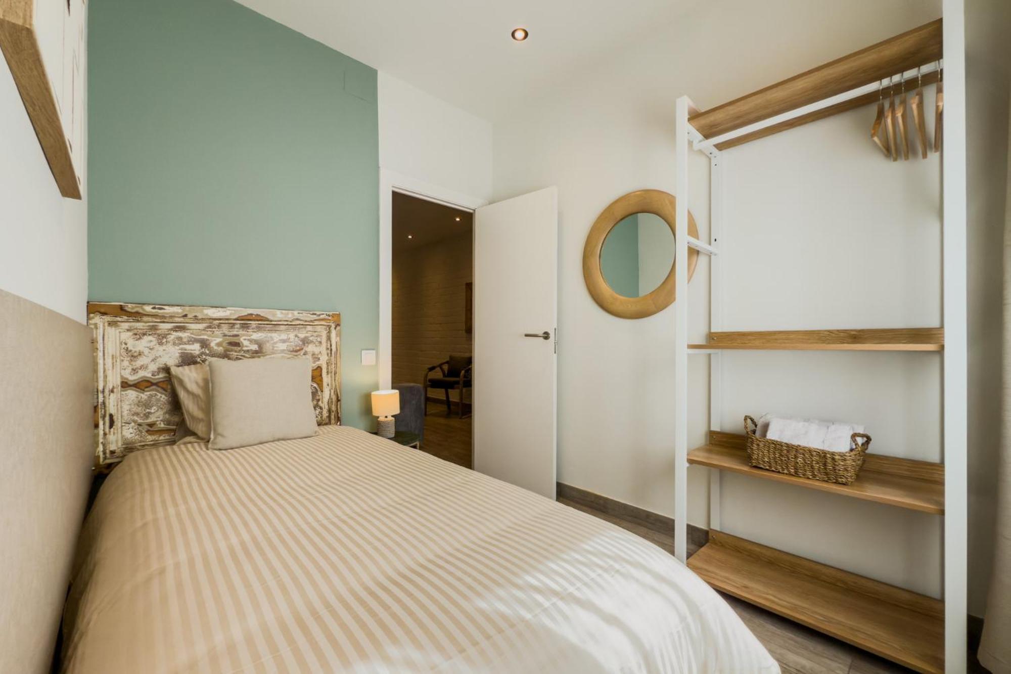 Novus Homes Barcelona Santa Eulalia L'Hospitalet de Llobregat Esterno foto