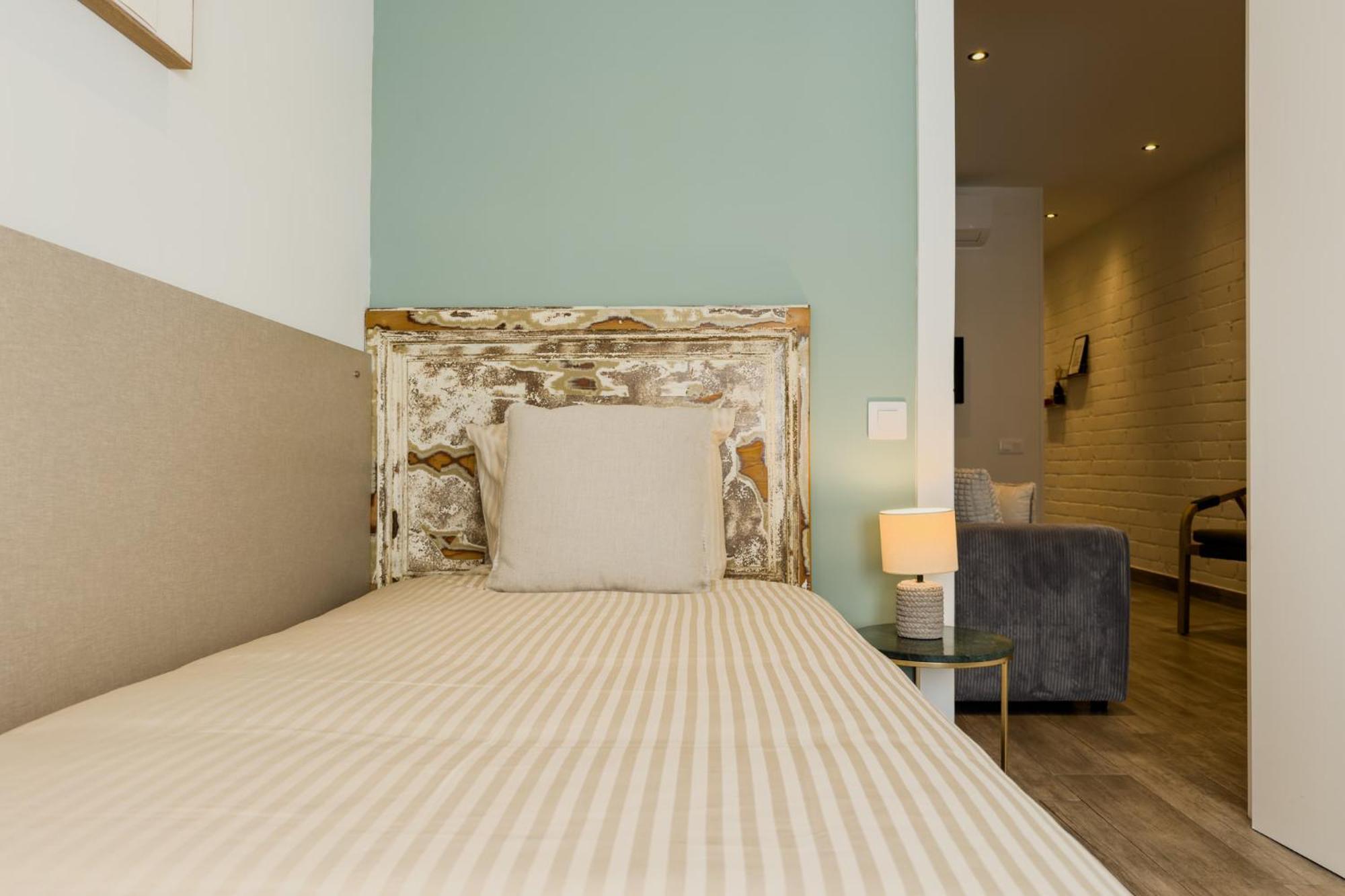 Novus Homes Barcelona Santa Eulalia L'Hospitalet de Llobregat Esterno foto